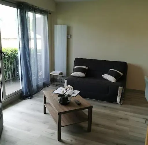 Le Bonheur Au Feuillage Honfleur