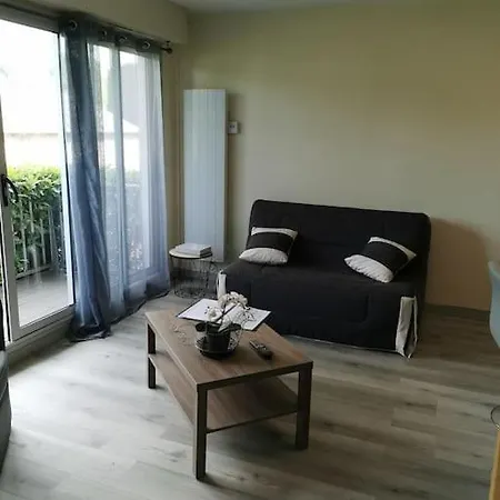 Le Bonheur Au Feuillage Honfleur